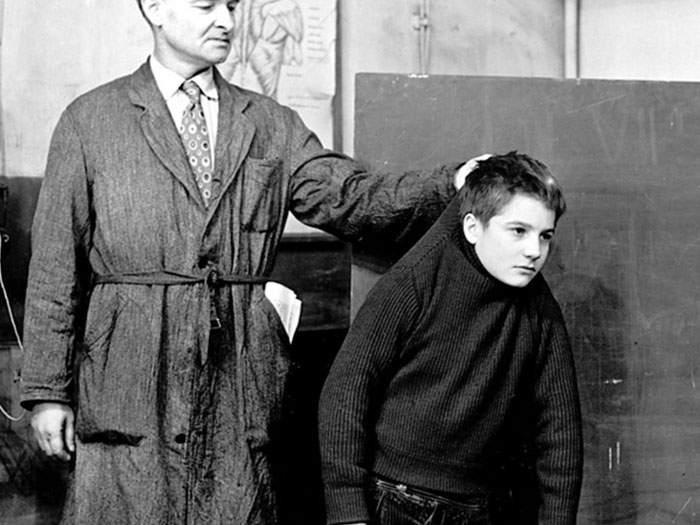 SenalColombia's tweet image. ¡La mejor forma de terminar la semana es con una película de François Truffaut! 📽🍿#EnCineNosVemos a las 10 p. m. con "Los 400 golpes" en el CineClub.