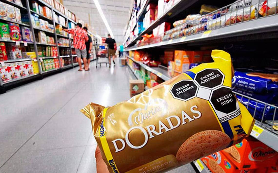 epigmenioibarra's tweet photo. Tenía razón López-Gatell: En promedio, cada mexicano consume al año 214 kilos de alimentos ultraprocesados (más de medio kilo de chatarra al día). Es el país con mayor ingesta en América Latina y uno de los cuatro primeros en el mundo.
vía @lajornadaonline
https://t.co/Zk4NoARdXp https://t.co/RHmnfoXyNf