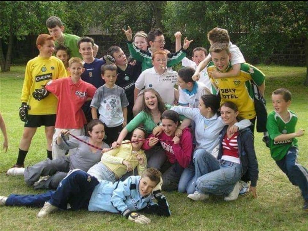 strochs_'s tweet photo. The end of June is always synonymous with a big Scotland-England match. Here's a throwback to one of the many winning Scottish squads.

#AllBritain #StrawberryHill #ScotlandVsEngland #EURO2020 https://t.co/p7K0rNOJJJ