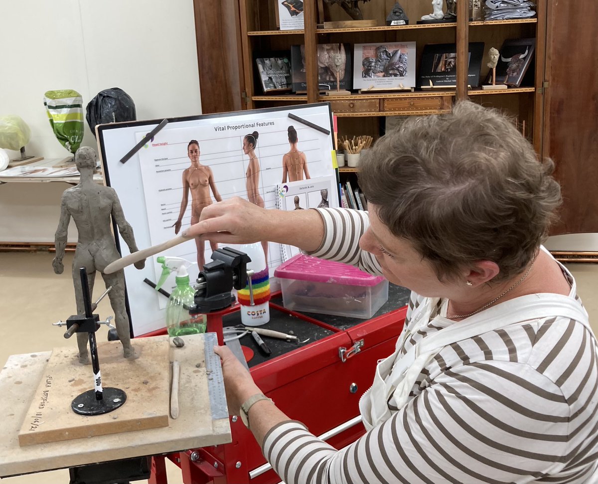 FloBot81269278's tweet photo. Final day @sculptschool and my brain is churning over muscles, bones and body parts #lifelonglearning #fineart #devonartnetwork #mastersculptor #andrewsinclair #courses #staycation2021 https://t.co/bbUrmatK1n