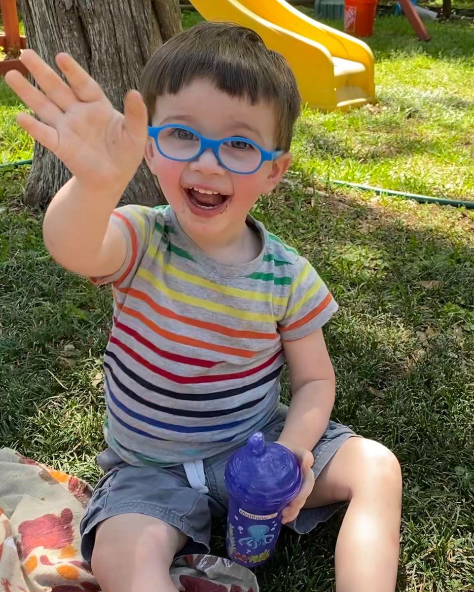 eastersealshou's tweet photo. that rides a motorcycle" in the backyard. His equally hard working mama loves hearing him talk and is grateful to all three of his therapists. #MakeTheFirstFiveCount #ECIWorks

Use our FREE assessment to see if your child is hitting their #milestones: https://t.co/TxgqBCLuon
3/3 https://t.co/rKRJECA9Rh