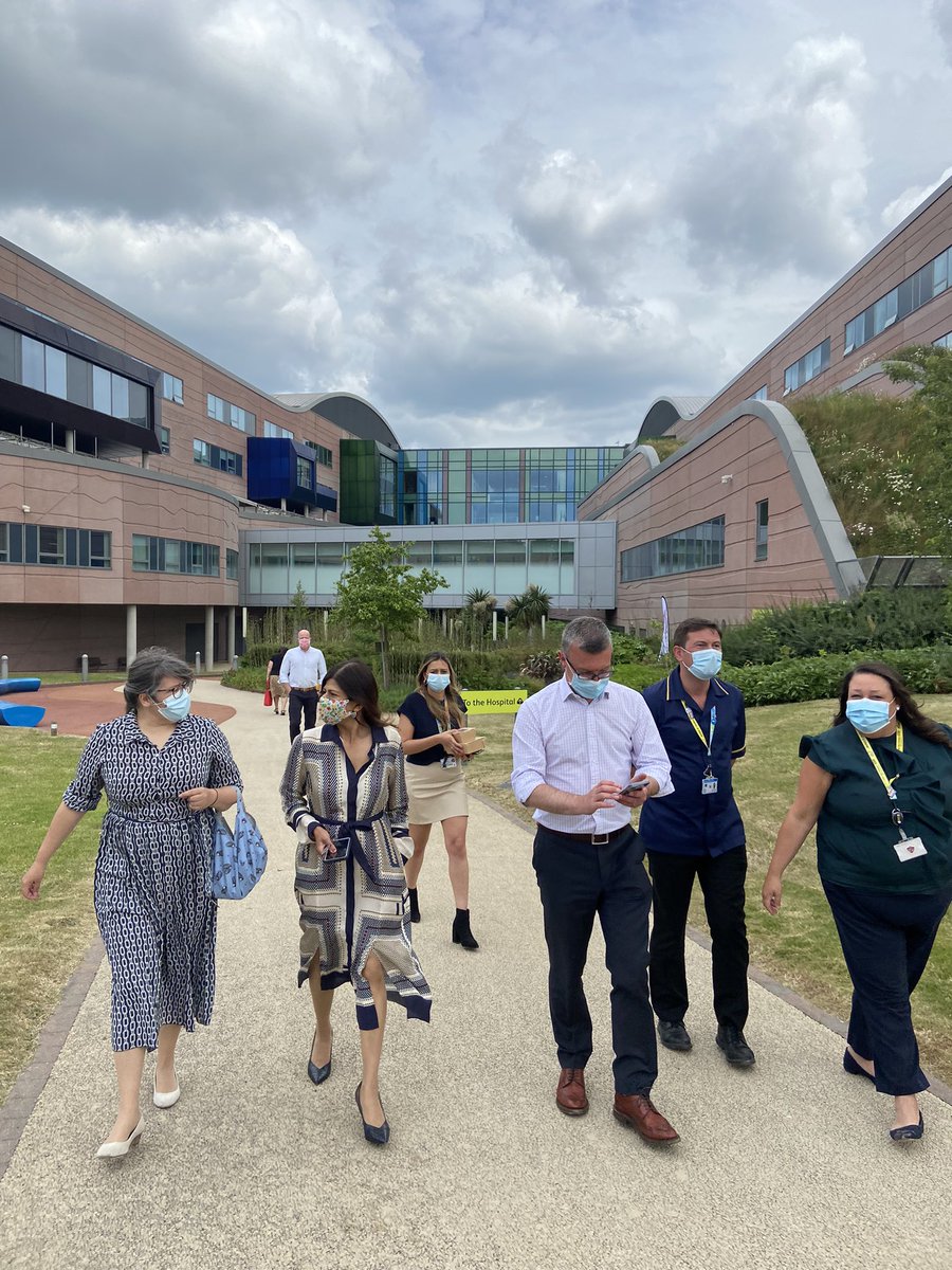 vickyfurfie's tweet photo. #mydigitalweek ending with such a positive day! Discussing all the amazing achievements in digital & exciting times to come @digitalderhey @digitallhch @katewarriner @bigchrisgrime @p_white_nurse. Lovely to meet @DrGarethThomas @chat2sonia in person & @NHSCCIO in digital form! https://t.co/sCMQFo22qC