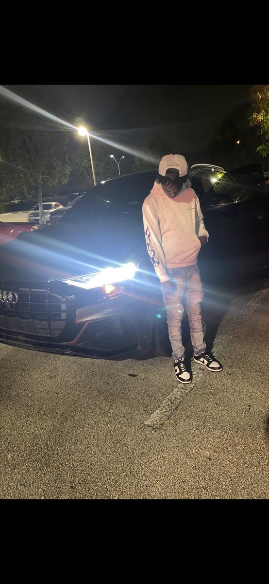 kmono150's tweet photo. Only real niggas fall off get it back #BGPG #WOCKSTAR #MISTA🌎 https://t.co/uDVoeNuvXC