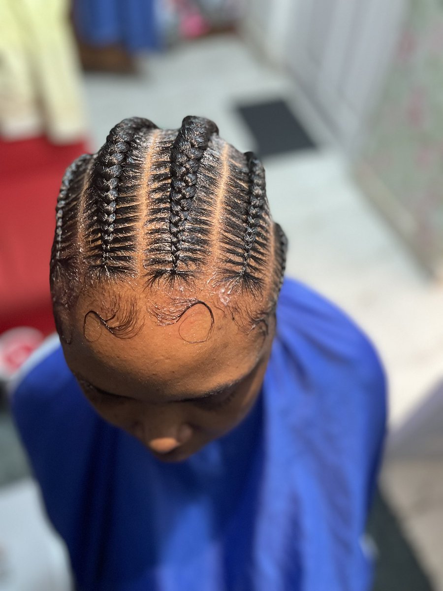 MrFREDDYduck's tweet photo. This is what I do #stitchcornrows https://t.co/irpMYFWQ6K