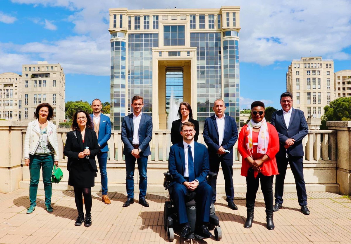 JulienMiro's tweet photo. Nous avons mené une campagne avec le coeur et la sincérité. 
Vous avez été nombreux à nous suivre dans cette formidable aventure humaine. 
Ce dimanche, faisons nous confiance et donnons ensemble un nouvel élan pour cette #Occitanie que l’on aime tant. 
Votez @v_terrailnoves ! https://t.co/J9Rvx06jLv