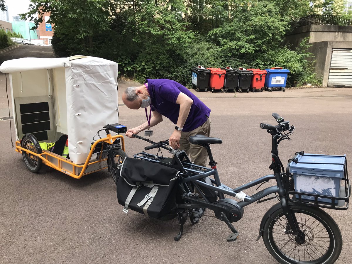 racheljkirkwood's tweet image. Off screens and on campus, trialling a greener way of doing library transport services @UoMLibrary with @theTLtweets and other colleagues #greenLibrary #zeroEmissions
