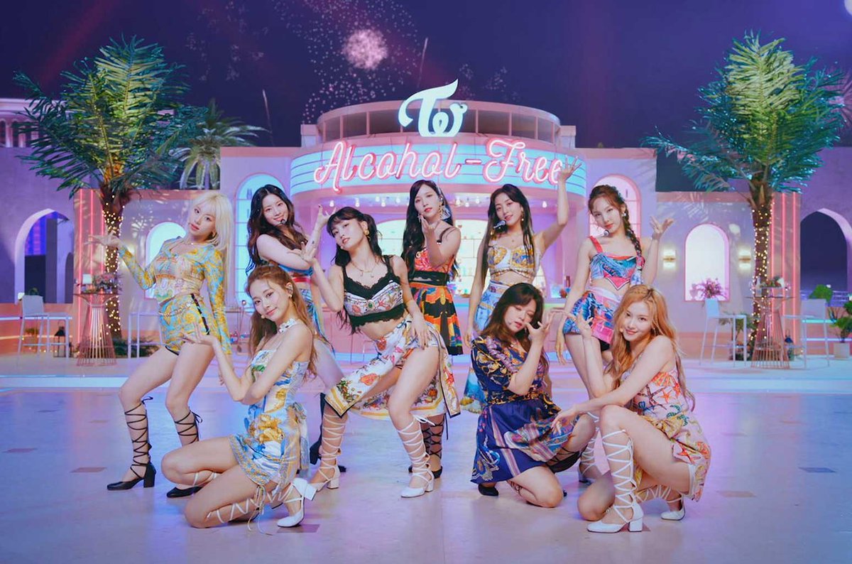 HITSDD's tweet photo. .@JYPETWICE earn their first top 10 charting album with #Taste_of_Love, also #1 in pure sales https://t.co/dFtkY7nPsl https://t.co/GoGJcOwPsM