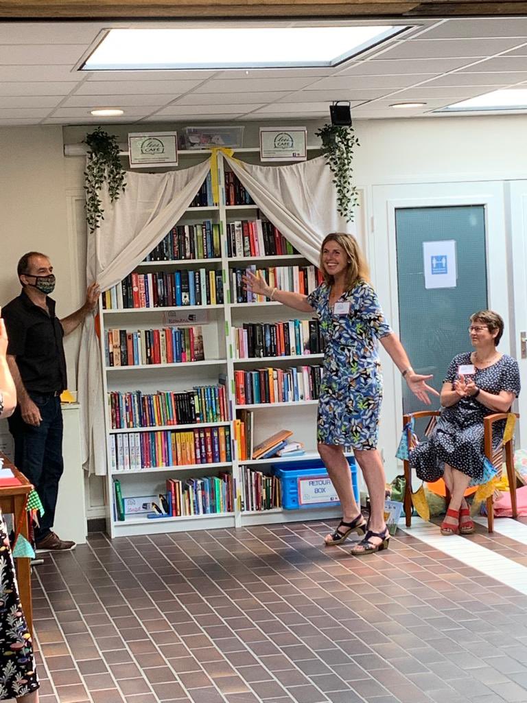 JozetvanderEs's tweet photo. Het leescafé is officieel geopend vandaag! Welkom allemaal in de Dorpshoeve Schipluiden #duurzaamboekenlezen https://t.co/oKNpseWiJL