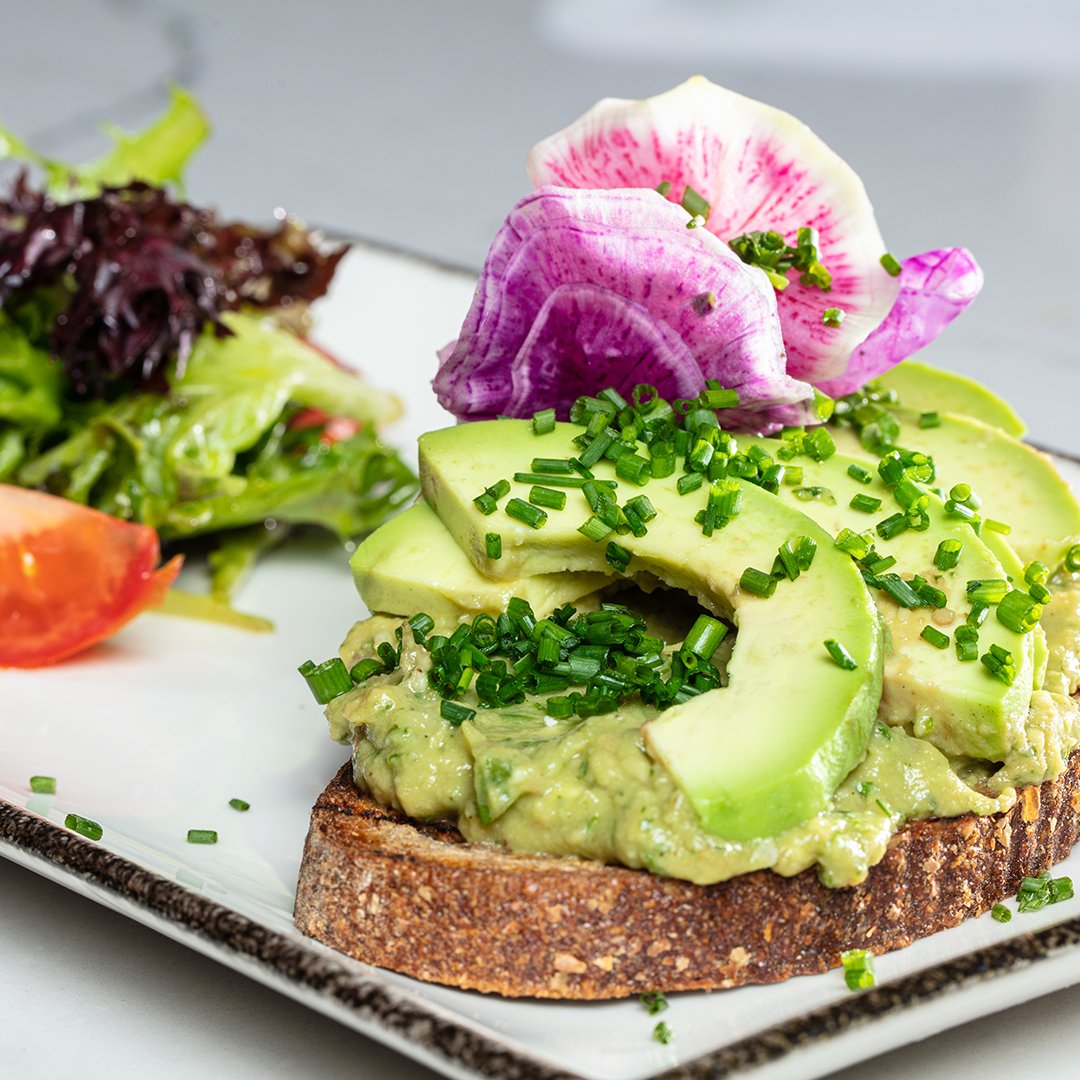 Summertime treats just taste better. 

#HigginsHotel #NewOrleans