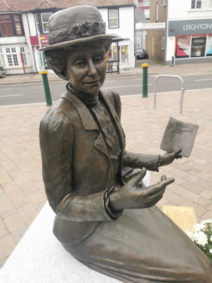 1st Ewell Village Brownies completed the <a href="/Girlguiding/">Girlguiding</a> Town Challenge in Epsom this week celebrating the incredible new statue of suffragette Emily Davison created by <a href="/christinesculpt/">christine charlesworth</a> It was a huge hit! <a href="/EmilyMemorial/">Emily Davison Memorial Project</a> <a href="/whatsoninepsom/">What's On in Epsom</a>