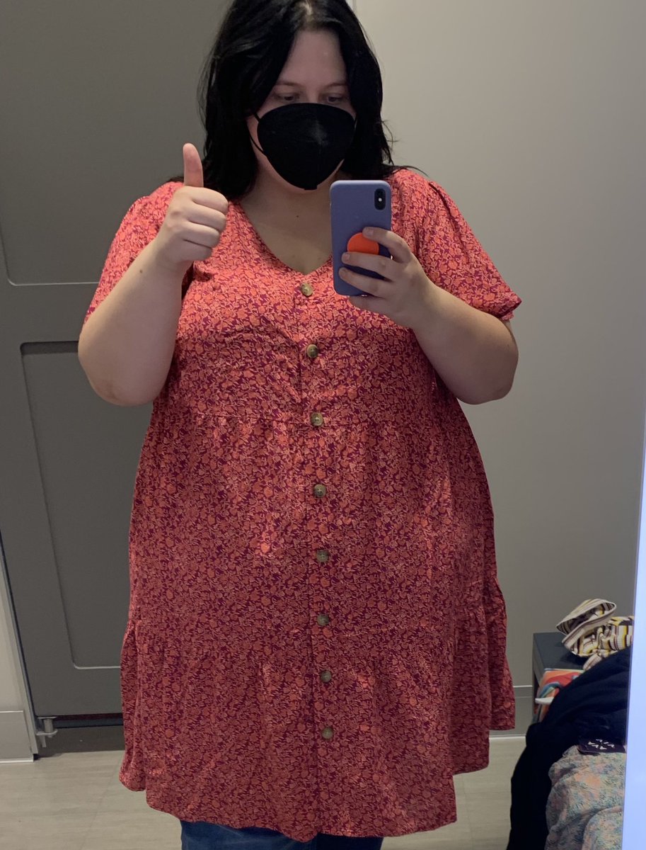 lainastassines's tweet photo. I forgot that as a fat person it is my DUTY not to show skin and to only wear floral. Thanks for the reminder @Target, you fugly b*%#! https://t.co/WDobga7D79