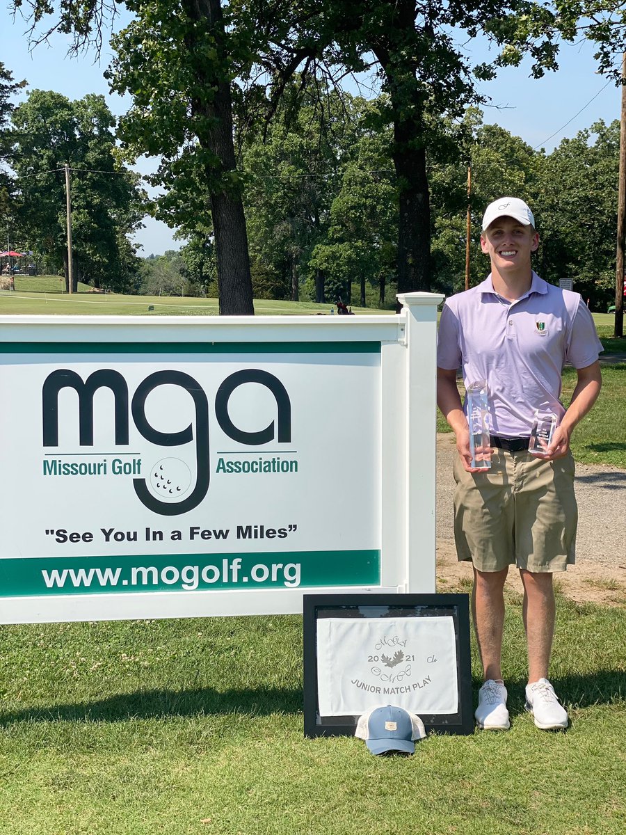 Congratulations to junior Ian Davis on placing first in the Missouri Junior Amateur Matchplay Championship out of 60 players! He shot 67 and 68 to go -5 to qualify, and won six 18 hole rounds in 4 days to quench the victory! Way to represent. #terrierpride #wearecarbondale