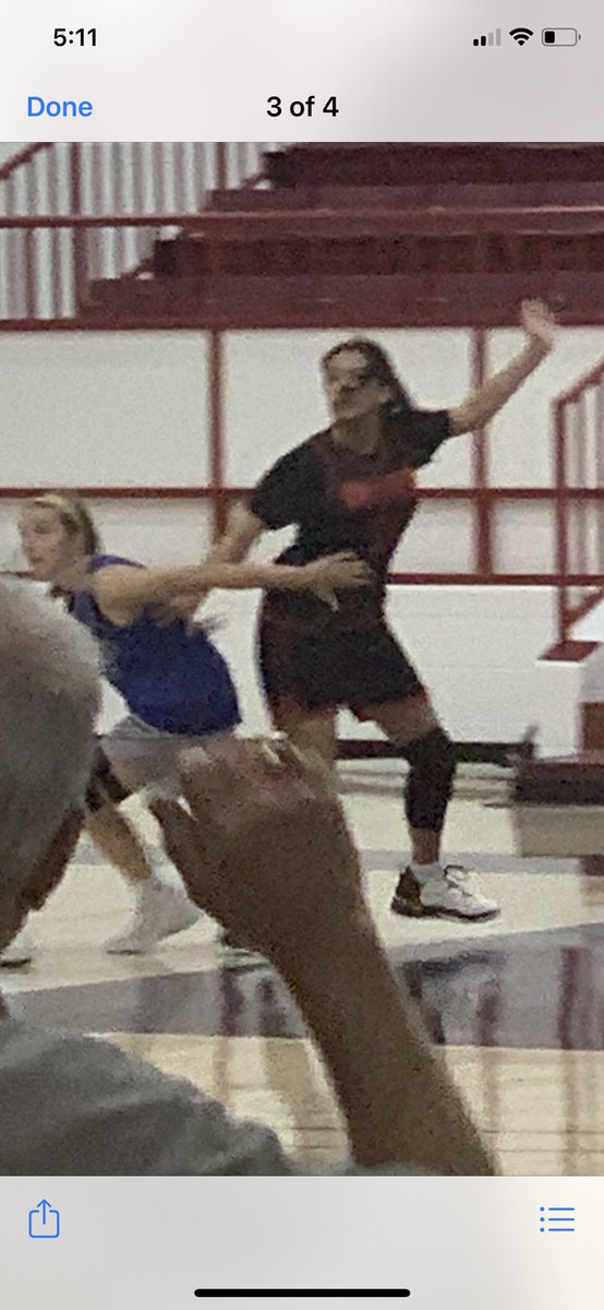 BrianMabe1's tweet photo. Sometimes it gets too easy for her playing PG so she moves into the post lol #classof27 #tallPG @UKCoachLZ @CardinalsSl @PGHKentucky @roundballpreps @DavidandDarryl https://t.co/EYnmWtcWKK