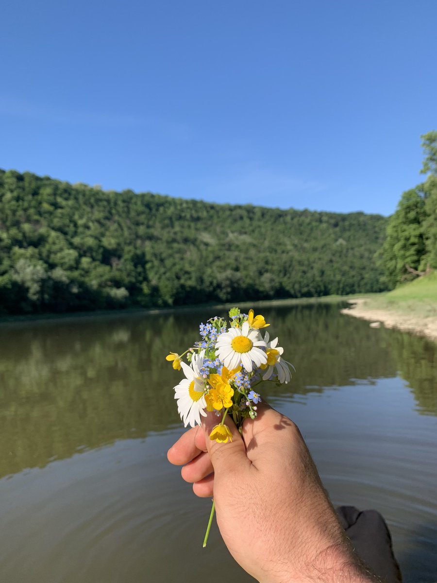 З полігону з хлопцями вибрались поплавати на плату. 
Це була реабілітація. І справжня пригодницька подорож)
Яка ж у нас красива Україна 🇺🇦❤️