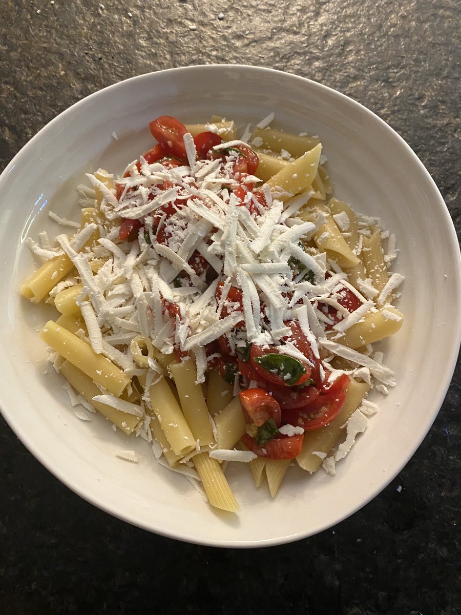 erdoctorb's tweet photo. Penne EVOO fresh basil cherry tomatoes and ricotta salata Serve room temperature Great lunch or dinner pasta for these hot summer days If you are not having mine go to Bar Pitti in SoHo theirs is awesome 😊 https://t.co/XjRLFcbyup