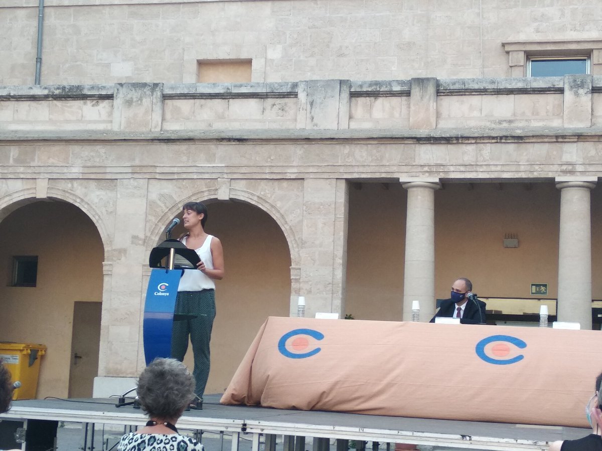 ENRICPOZOMAS's tweet photo. Es va presentar la Memòria de l'Estalvi Ètic del 2020, Amb Aina Galmés Dtra del Tresor @HisendaGOIB  i Sr. Josep A. Cifre, president de @CaixaColonya amb les veus d'estalvi ètic, Guillermo García  @sonrisamedica i Elisa García  @AmicsdelaTerra ens emocionaren amb el seu testimoni https://t.co/H2i7yGAem4