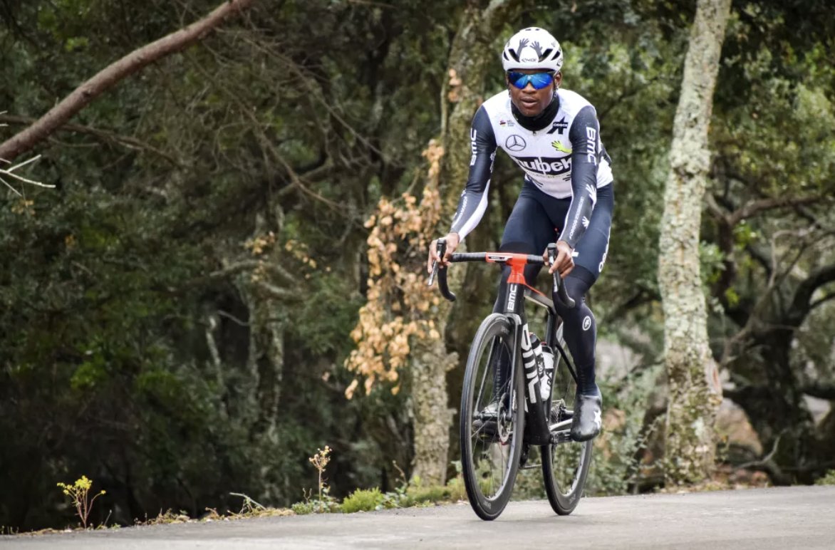 Cyclingnewsfeed's tweet photo. Dlamini to make history as first Black South African to compete at the Tour de France

https://t.co/ZyCImaFywt #TDF2021 https://t.co/snZ9kFAww6