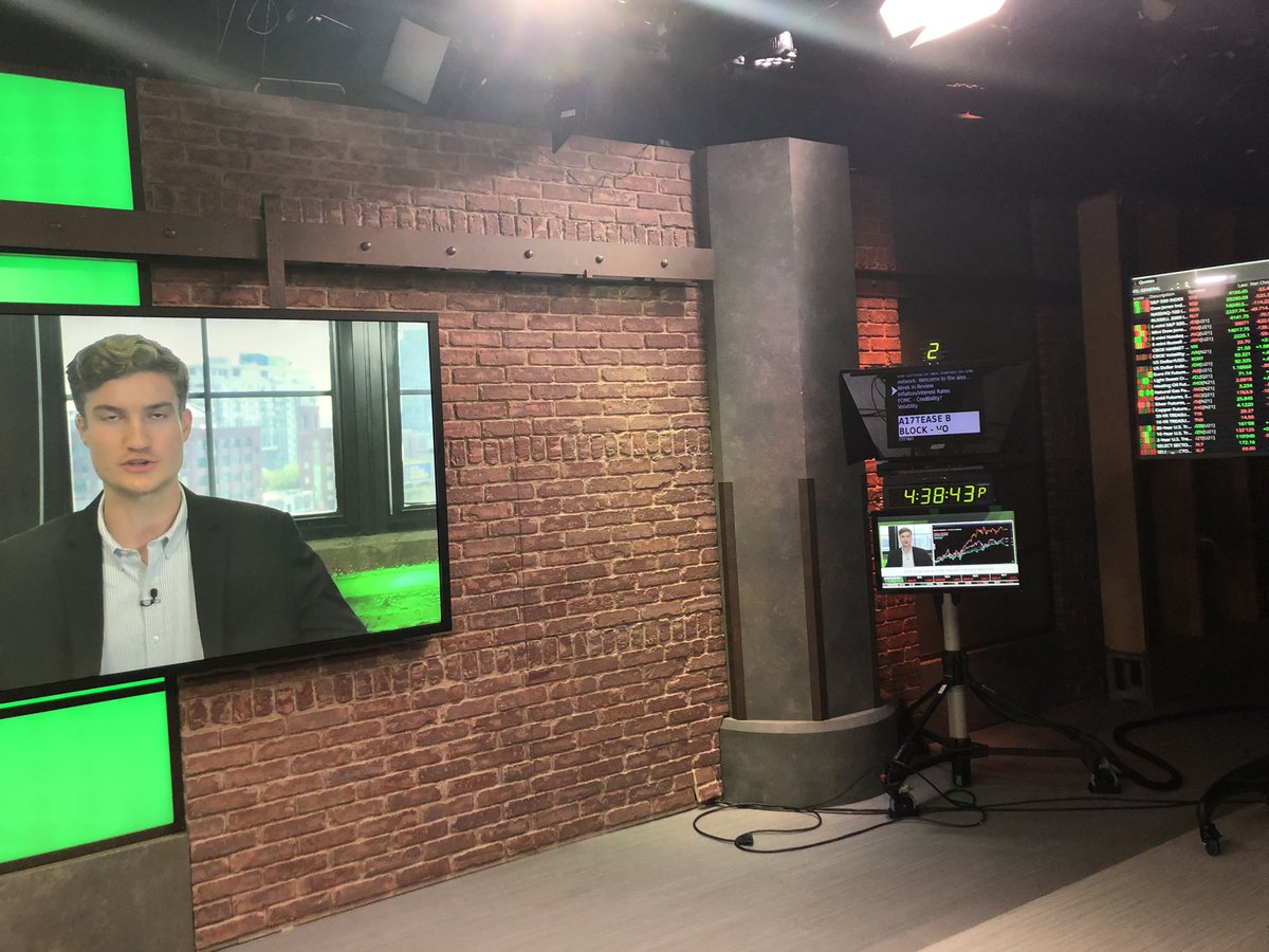 TomWhite_S's tweet image. Live from the Chicago Studio! Tune in @TDANetwork #WeekendTrader