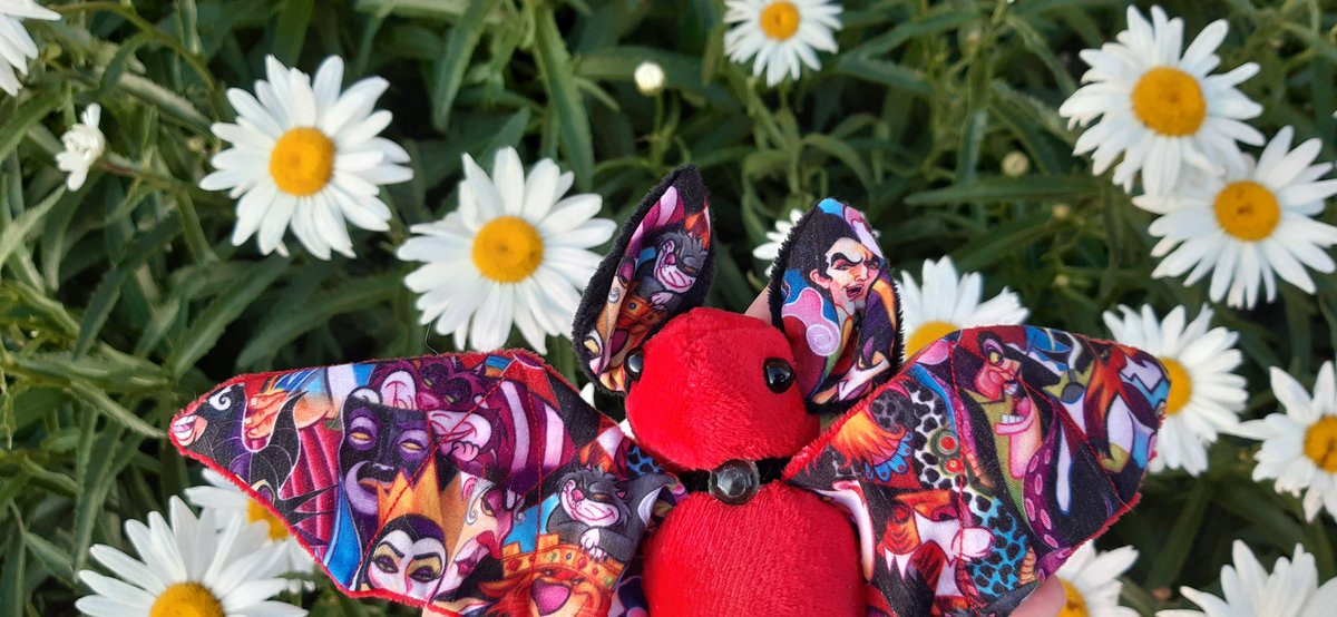 desdelaniebla's tweet photo. ¿Son los murciélagos de @bcat_shop_ lo más adorable que hay? Sí. https://t.co/EHm0sGqp2e