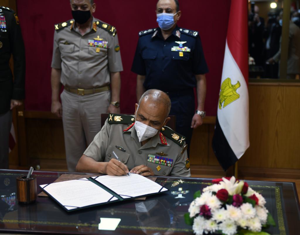 #ICYMI: Egypt officially entered the <a href="/USNationalGuard/">National Guard</a>’s State Partnership Program this week! They’ll be partnered with <a href="/TXMilitary/">Texas Military Dept.</a>, strengthening relationships and interoperability: go.usa.gov/x6npd.  🇺🇸🤝🇪🇬