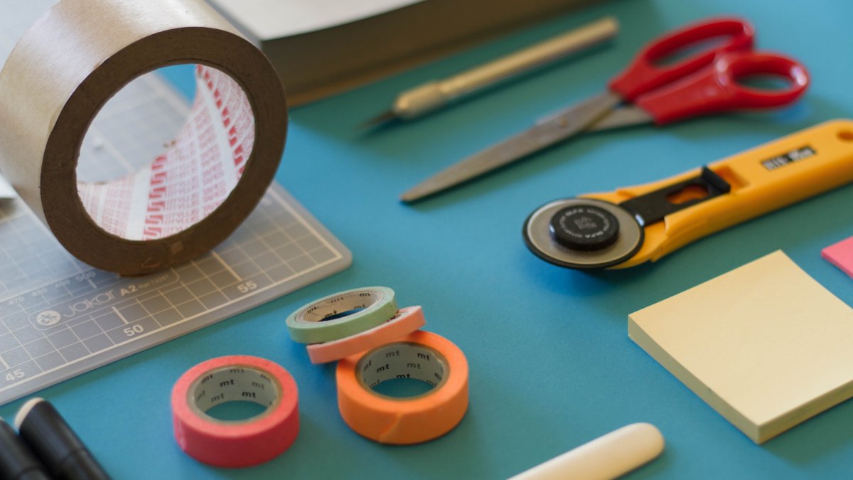 calgarylibrary's tweet photo. Stumped on what to get the man who has everything this #FathersDay? Try some kid-friendly crafts from @creativebug and gift from the heart:  https://t.co/evgpIoqtYi #yycdads #yycmoms #kidscraft #diy https://t.co/slFdow6UBv