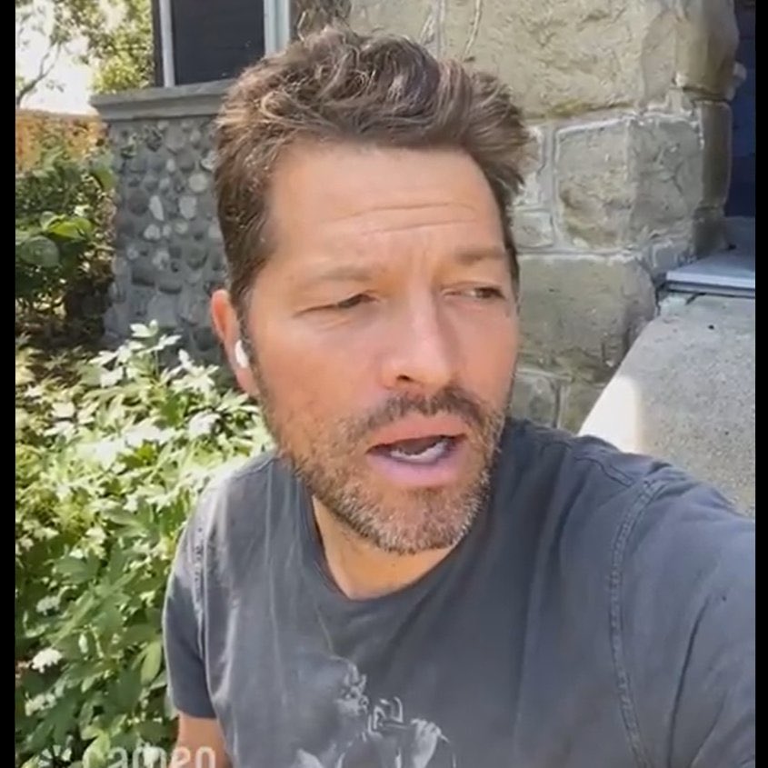 VAMPACKLES's tweet photo. HE LOOKS SO GOOD https://t.co/2j5WGXL6J6