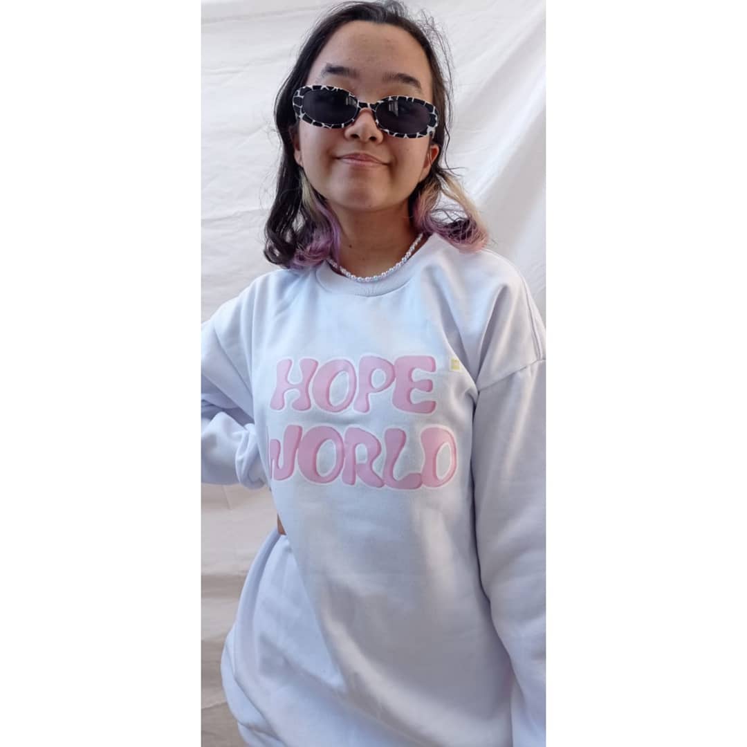 StoreGrk's tweet image. MOLETOM HOPE WORLD
💵 Valor: 120,00 + frete
Para comprar entre em contato com a loja pelas nossas redes sociais:
📸 Instagram: instagram.com/grk__store_?ig…
🛍️ Shopee: shopee.com.br/gigi123k
📞 Whatsapp: 35 9803-5688