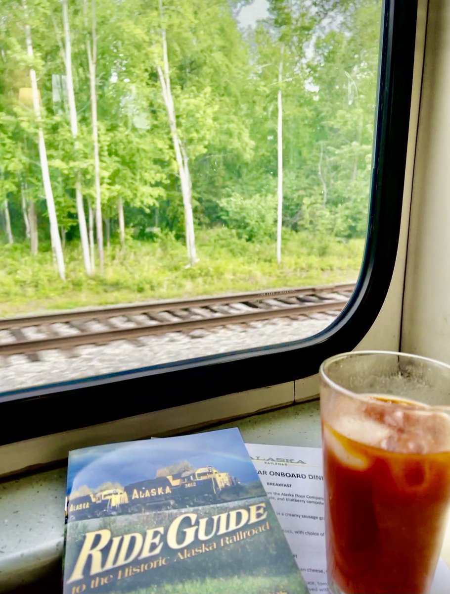 Breakfast with a view… and reindeer sausage, too! Riding the #alaskarailroad #denalistar #foodiefriday #greatescapepublishing #travel #alaska #travelwriter #ifwtwa