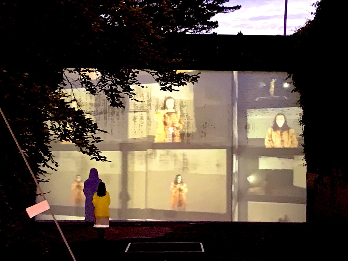 StJohnsTheatre's tweet photo. What a gorgeous evening we had in #Listowel Ball Alley, a beautiful public space in our Town Park. Thank you @CoisCeim and @Brightening_Air and our own poet @Sodacus for bringing #InTheMagicHour to our lovely town. It was magic!
@artscouncil_ie @KerryCoArts @countykerry https://t.co/xtp1zeHQFW