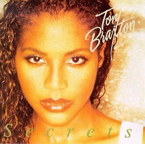 DynamicfmR's tweet image. *18 juin 1996 - 18 juin 2021*

Deja 25 ans que l'album Secrets de la diva Toni Braxton est sorti ‼️
Let it Flow, Unbreak my heart, Find me a man, i love so him, etc.... 
tant de melodies qui ont berce notre jeunesse ...
Revivons ensemble les 25 ans de l'album Secrets ‼️