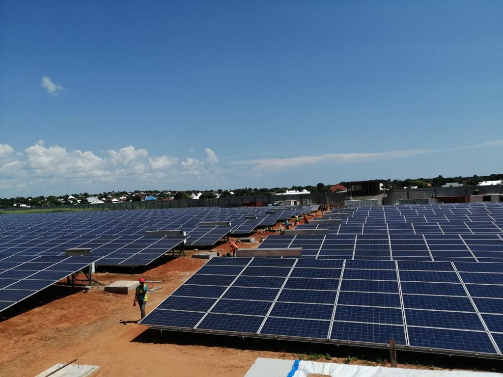SolarMayank's tweet photo. @mameannanB @RockefellerFdn Great initiative. Emerging Markets need more clean energy success stories. We have demonstrated private sector WILL DELIVER: solar PV Hybrid Mini-Grid Tanzania project is Commercially Operational - electricity to 16,500 homes! Let's work beyond feasibility reports, TAs &amp; grants. https://t.co/oHWdXZPPBt