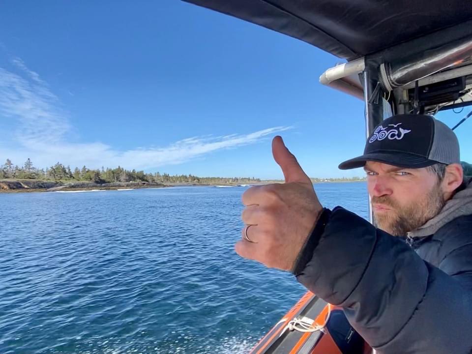 This morning we deployed Nova Scotia’s newest wave buoy! Located southeast of Cross Island, this buoy provides data on waves, wind, and water temperature.

You can find it at 👇
lunaoceans.app

Let us know what you think!