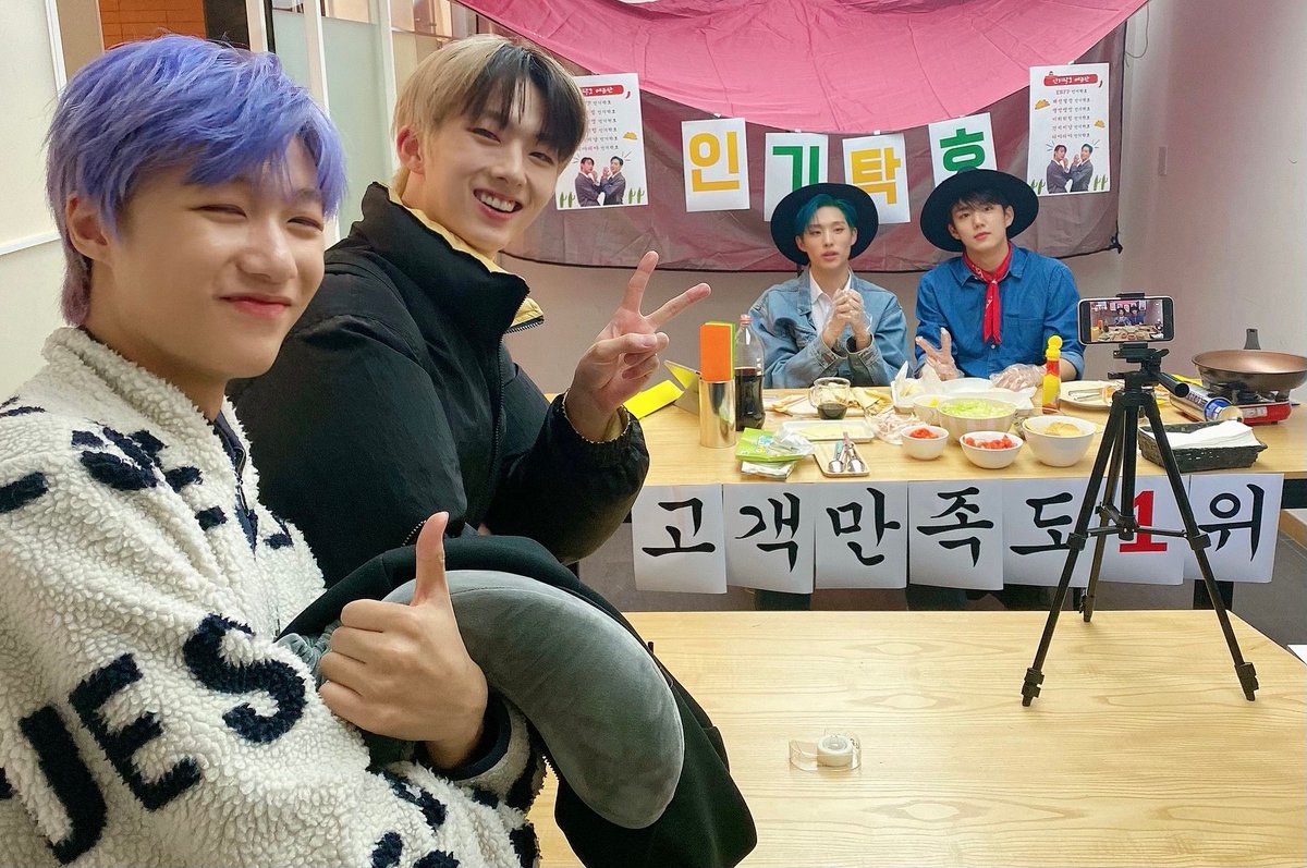 p1harmonyp1ece's tweet image. "you're doing great, sweetie" 
P1Harmony version #supportivesiblings