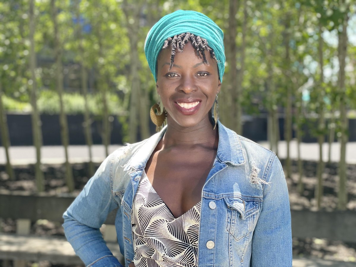 OurTorontoCBC's tweet photo. This week on @OurTorontoCBC, @Mtaruc speaks with dancer, choreographer and director @esiemensah about how her new short film #TESSELfilm explores what it means to be a Black artist today.
📸: Tina Mackenzie/CBC https://t.co/ErZKPdwOa4