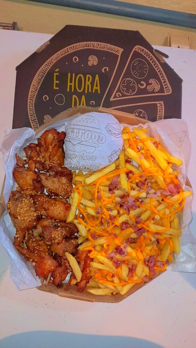 veigalanche's tweet photo. Já estamos funcionando 🍔🍟📢💥

VEIGA BURGER VARIAS OPÇÕES.

Quarta Feira a Domingo.
Horario 19h até 2h Da manhã 

Consulte taxa entrega 🛵
Estamos no Ifood 🛎
Aceitamos cartão📲 https://t.co/AbfWit4M2a
