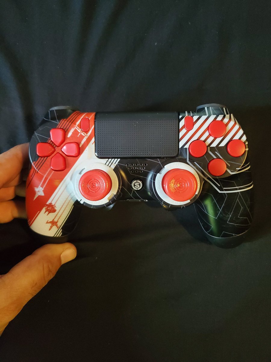 aronthesavag3's tweet image. New @ScufGaming controller cam in today!!! LFG!!! 
#GoodVibes 
#scuf 
#ManInTheHat