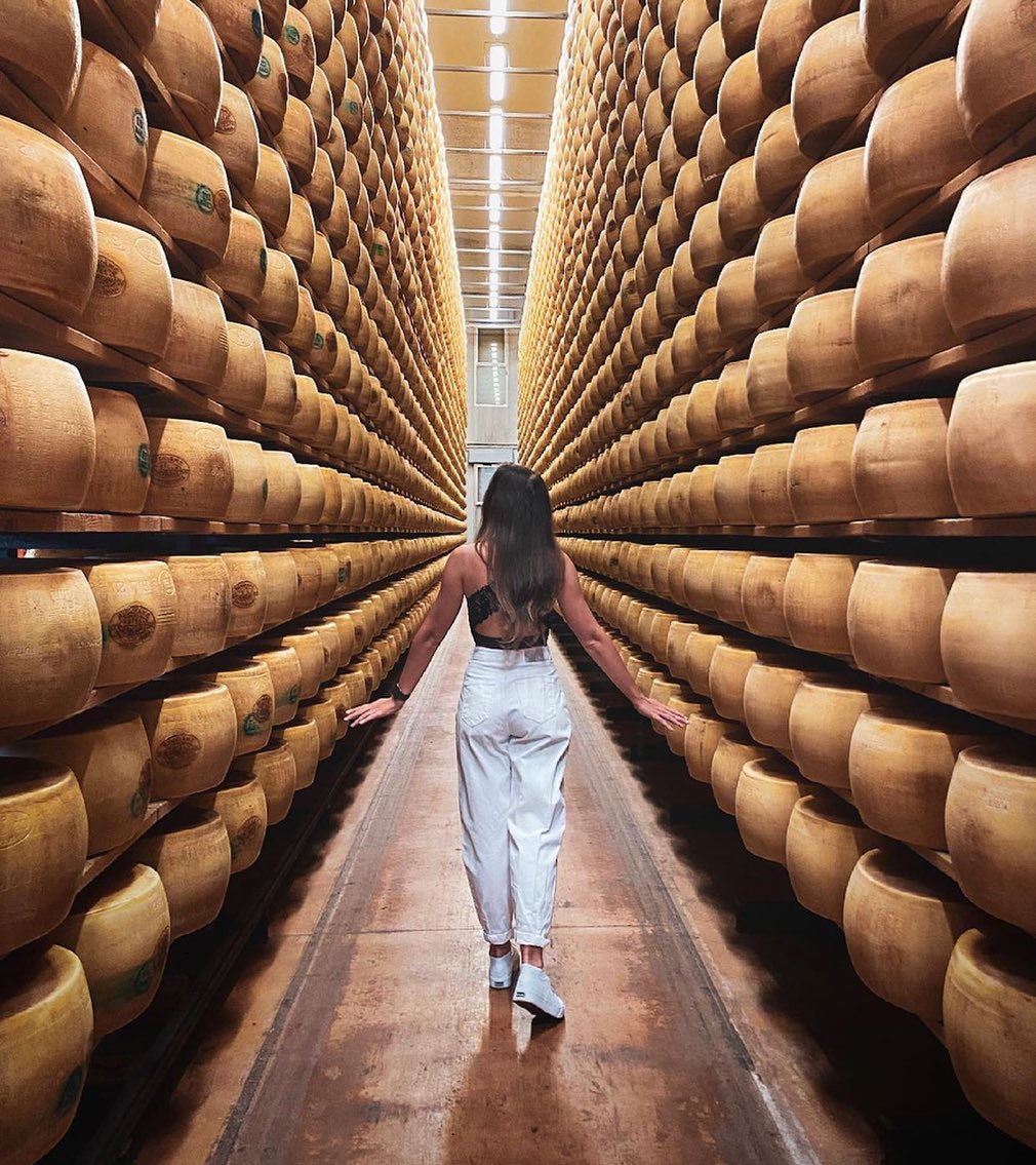 Happy Friday! What adventures await this weekend?

Photo: <a href="/giulia/">GIULIA BE</a>.giramondo