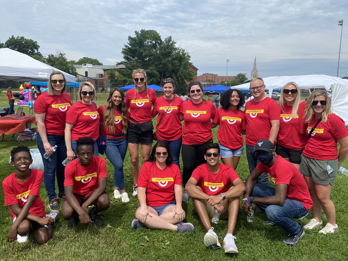 LeahDevlin11's tweet image. The first of many Juneteenth celebrations in PGH #worksomewhereyou♥️ #R400community @Sidique50 @LindsayAllanson @lauren_tgt @jlzyroll @SarahCorcoran88 @GogaErin @AaronKomlos @kay_sienkowski @emilyowens13 @billhall43220 @Eboni60850008 @lizzsantos73