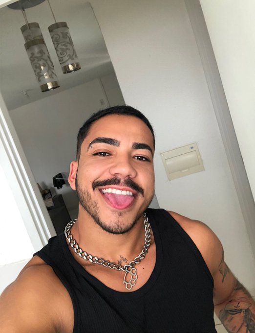 1 pic. O rosto / A rola 🍆
Segue o instagram ✨
.
.
.

https://t.co/lYMdabk30p https://t.co/P7ZzenUwNj