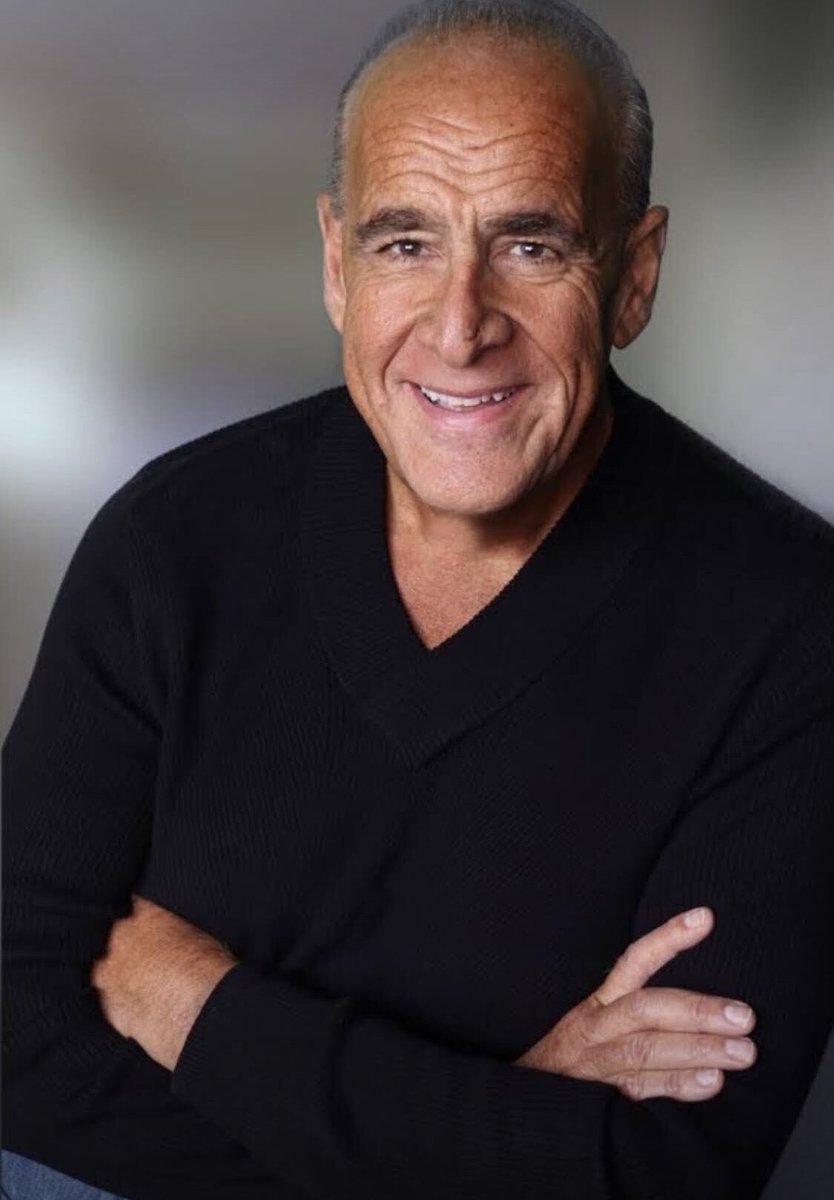 RealJoeCausi's tweet photo. Text in your requests & dedications to me all night long at 1-800-367-1101 on @wcbsfm ~ NY’s Greatest Hits! #wcbsfm @audacy #audacy https://t.co/3usdSXfZM5
