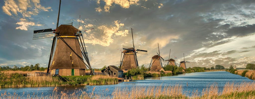 RDunge0n's tweet photo. Remember! Saturday 5pm CEST is the #motorcycle stream! I'll be trying to show some of #Kinderdijk and see how close we can get to the 1740's windmills! https://t.co/IAE9DU6H2u