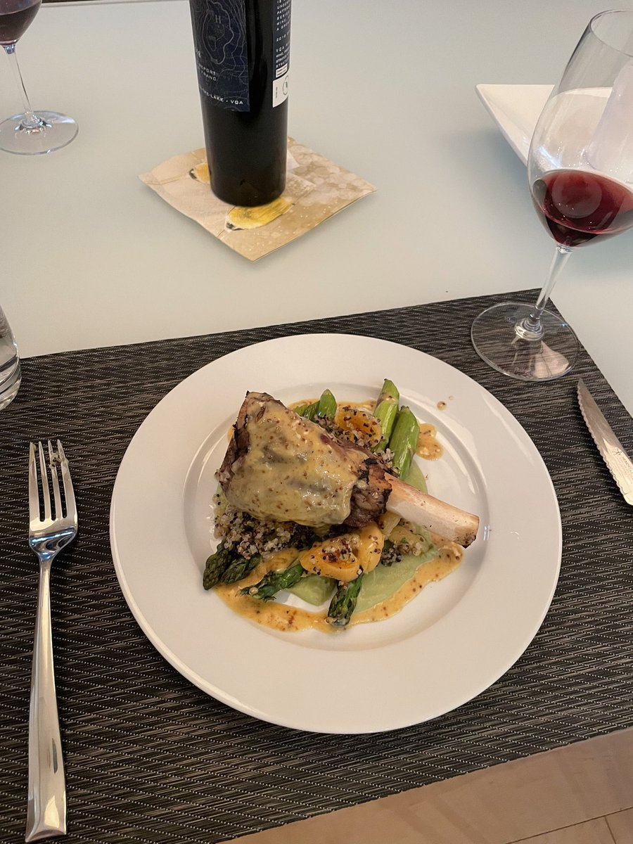 brownpa79's tweet photo. Can’t ask for a better Friday night. Date night at home with my love, and @playfoodandwine #InfiniteDining meal + @StratusWines Cab-franc. I think I did all right. Want to hire me for a night @stevebeckta ? 😜 https://t.co/kAE4Wx3luT