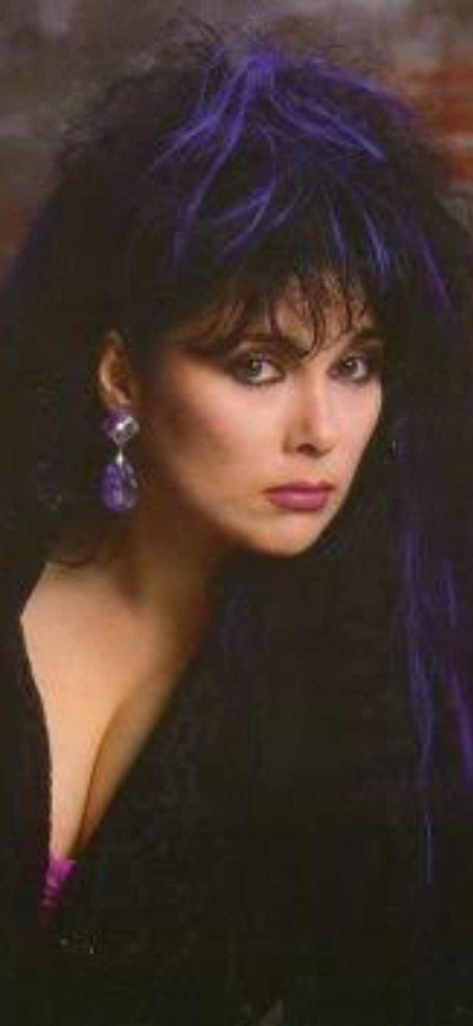 Happy Birthday Ann Wilson
(Born 19 June, 1950)         