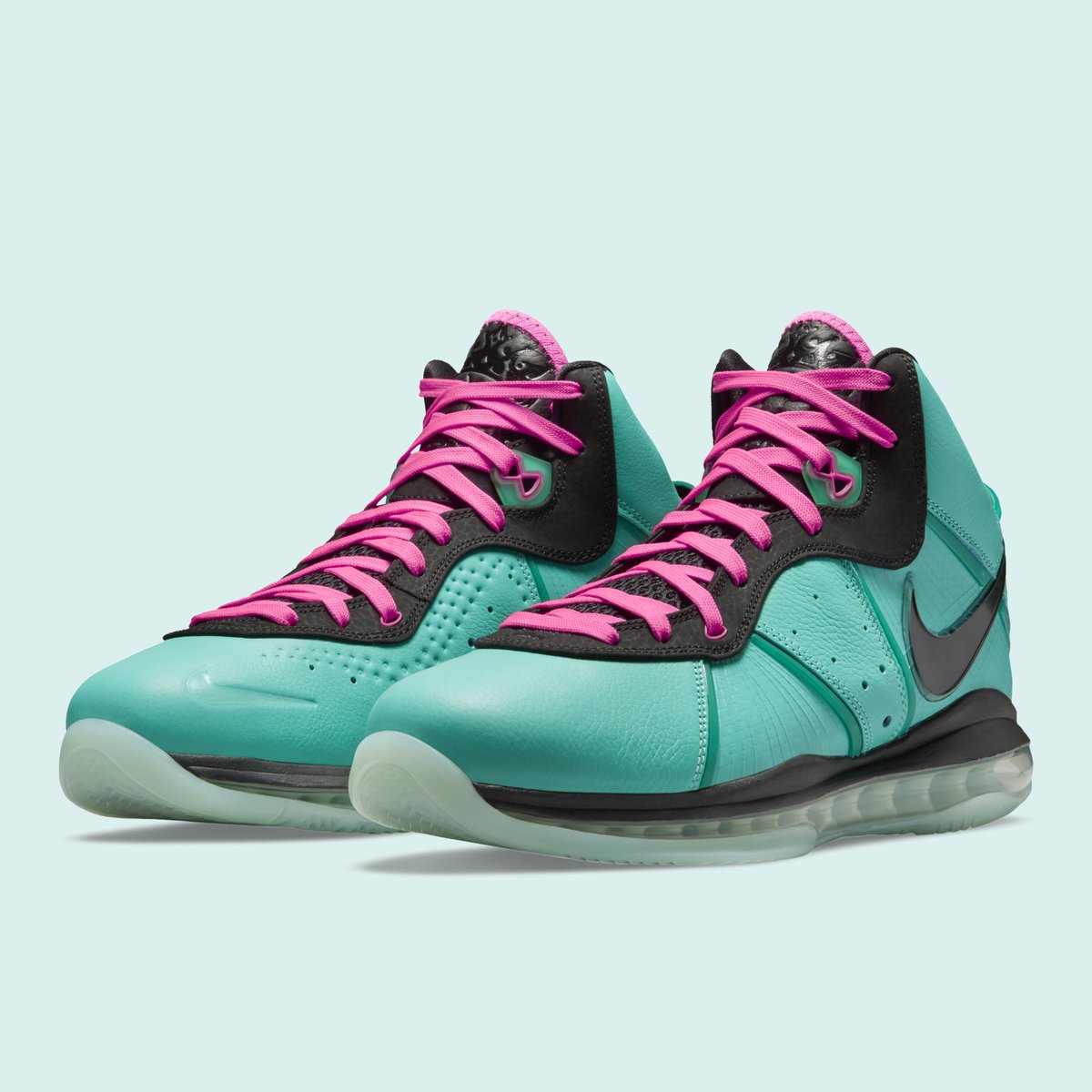 J23app's tweet photo. Official Images: LeBron 8 QS "South Beach" https://t.co/COwUvH4aLq