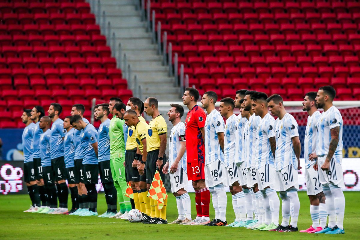 First-ever international football match: —November 30, 1872: Scotland vs. England First non-European international football match: —July 20, 1902: Uruguay vs. Argentina Today we got to see both 🤩