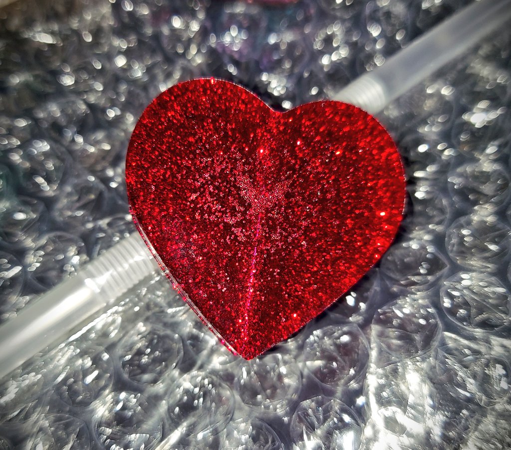 CMomma77's tweet photo. Custom Order - I love Custom order's! #Resin #ResinArt #ResinNecklaces #ResinBIGBearPhoneHolder #ResinMagnet #ResinStrawHolder #ResinKeychain #GetYourCustomOrderToday ❤ https://t.co/EtuC2Iyi0o