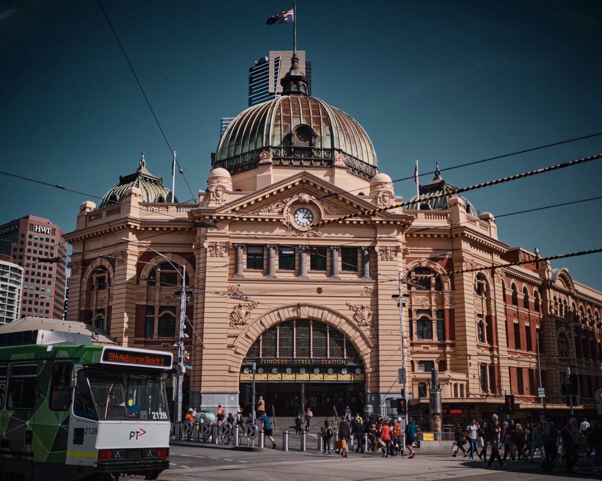 StreetsCreative's tweet photo. Gateways #trainspotting #architecture #fujifilmau #fujifilm_xseries #Instagram #Melbourne #Australia #photography @StreetsCreative https://t.co/U1ksr69V7F