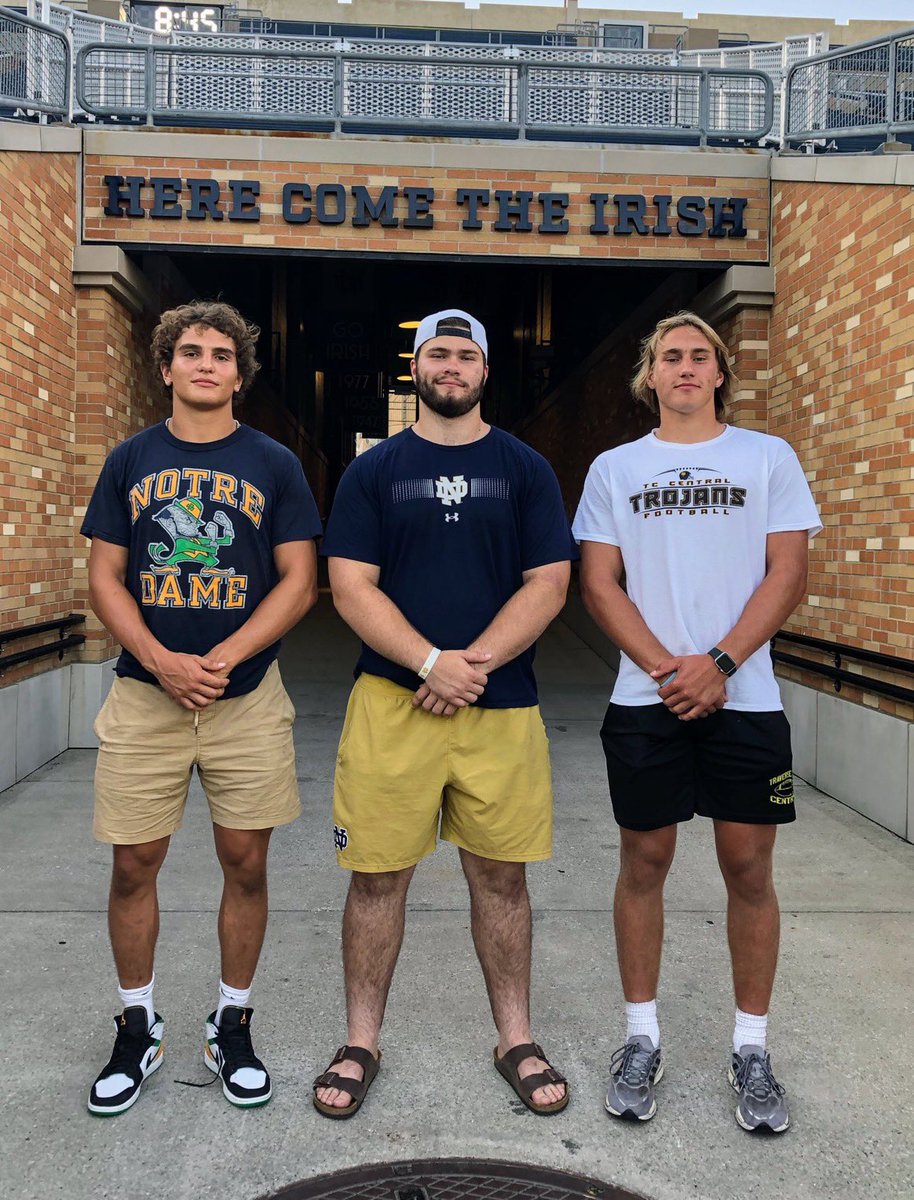 RoccoSpindler92's tweet image. We’re from Michigan and we chose Notre Dame! ☘️☘️☘️ @nolanziegler24 @JoshuaBurnham20 @NDFootball who’s next…?