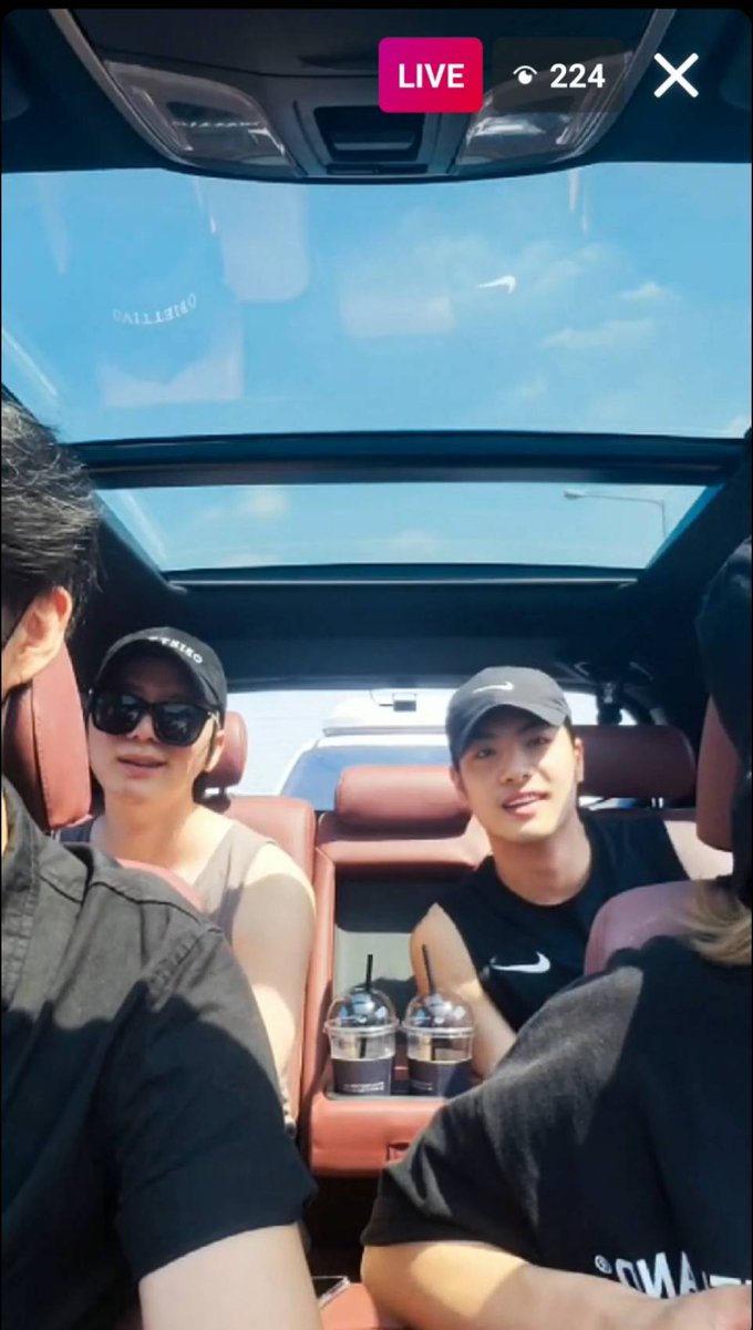 uoipeou's tweet image. 久しぶりにうれしかったですねー🥰
シク様、ありがとう！
けど私のスマホ不調で数日前から何故かインラの音が出ないの...悲しい😭
#parkha #パクハ #박하 
#テフン #コゴン #ウォンシク