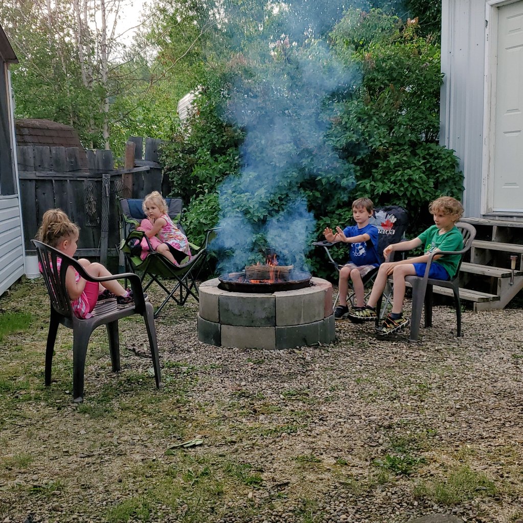 ODaijken's tweet photo. Chillen out after a day at the beach. Maybe marshmallows will be allowed,  they've been good. https://t.co/TK2C6qLVl9